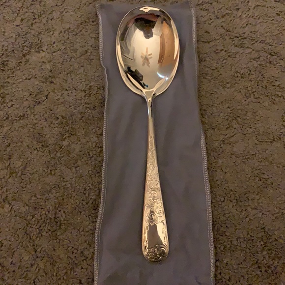 Serving spoon - Picture 1 of 3